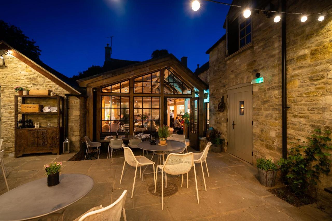 Royal Oak Ramsden Exterior foto